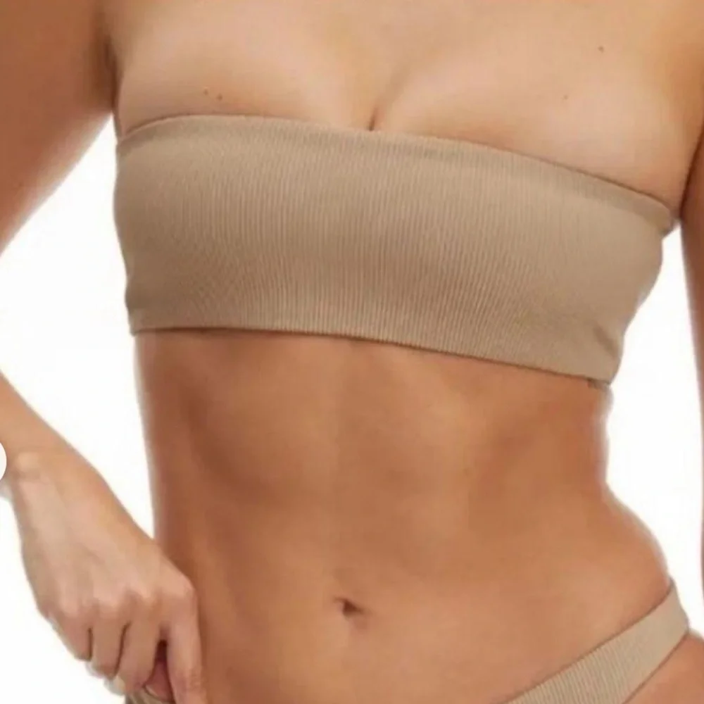New Good American Women's Rib Bandeau Better Band Bikini Top in Latte